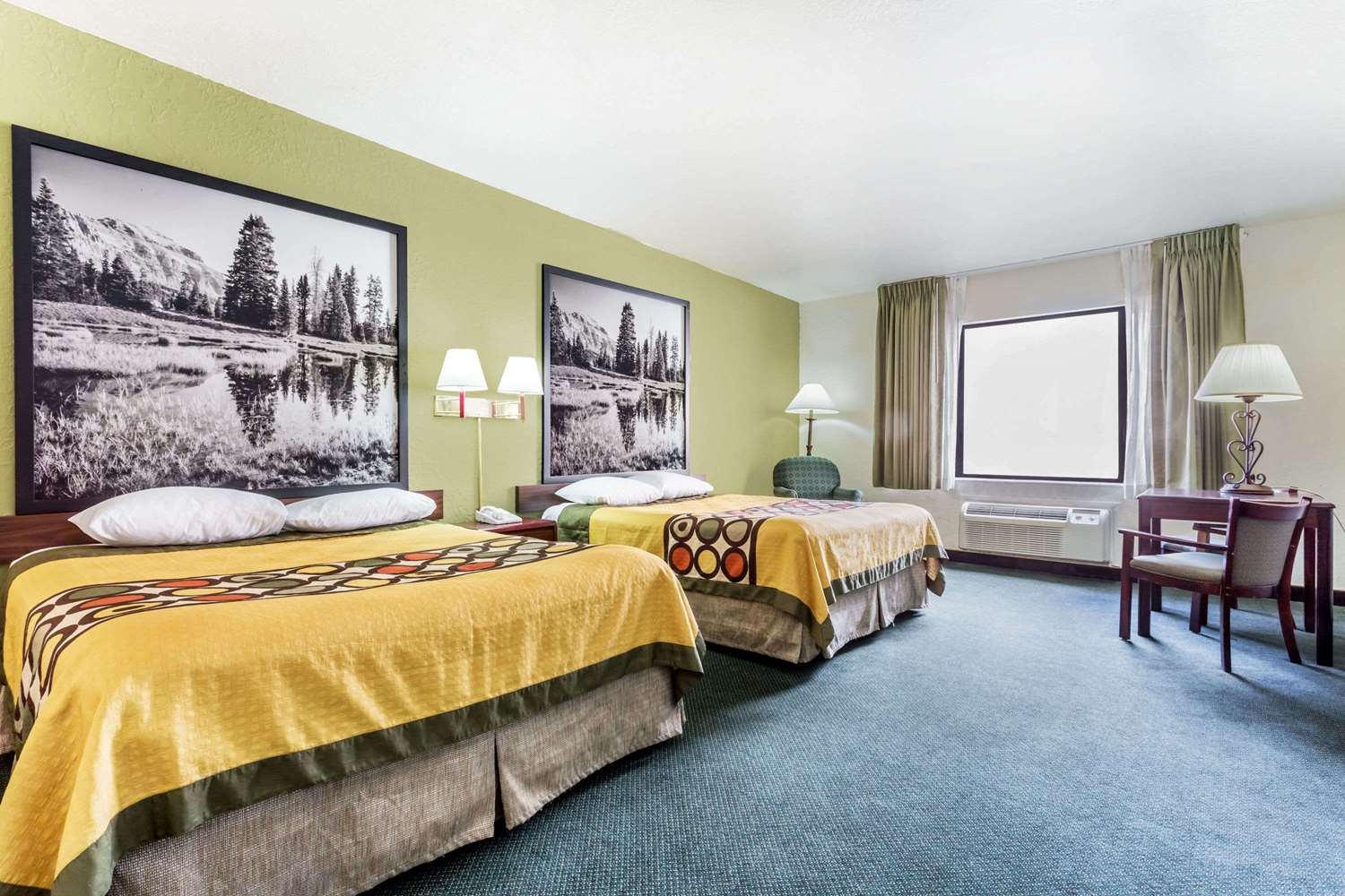 Super 8 by Wyndham Wendover 4/12