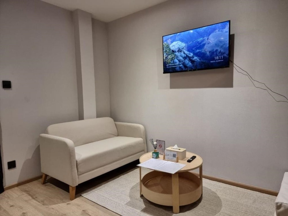 The Nhorm Hotel Ratchada 30/45