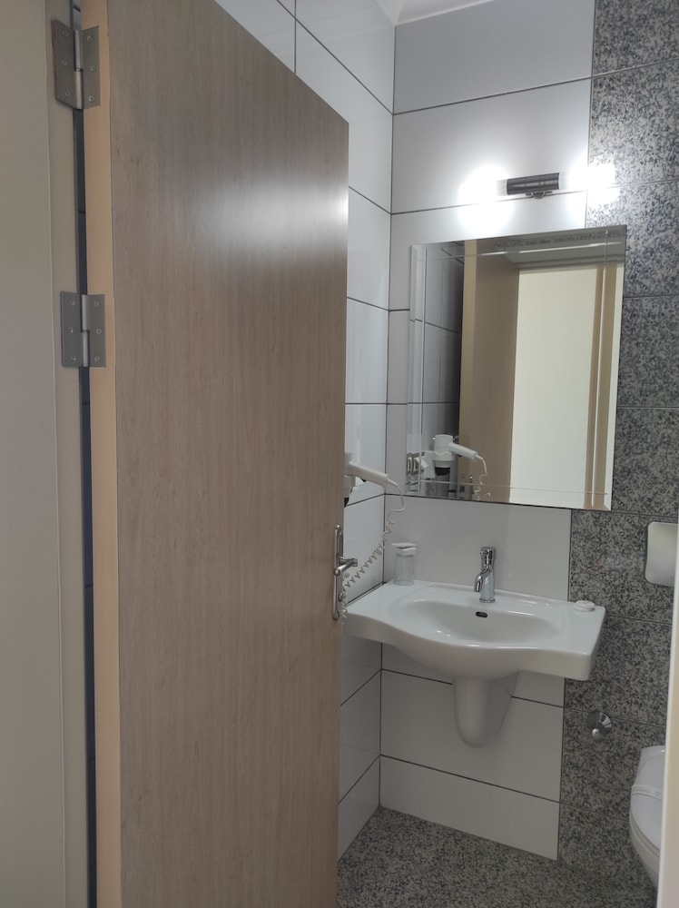 Cilek Marina Hotel 43/44