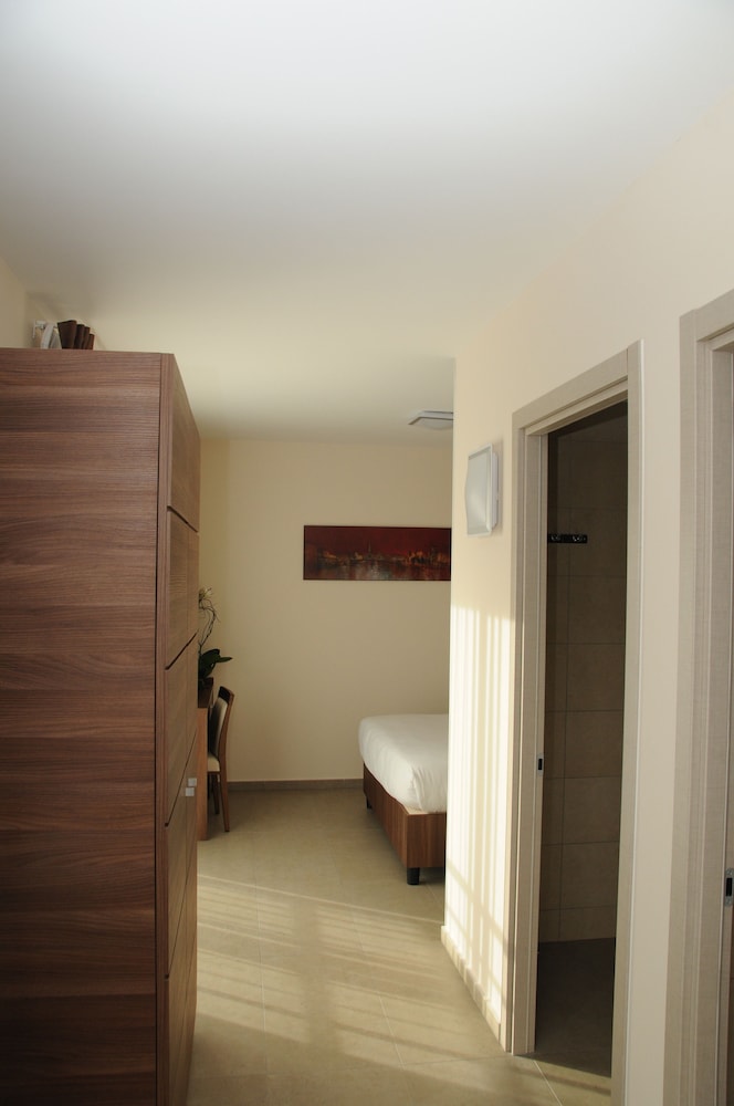 Hotel Port Toga 33/62
