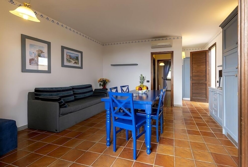 Villaggio Cala Mancina 44/68