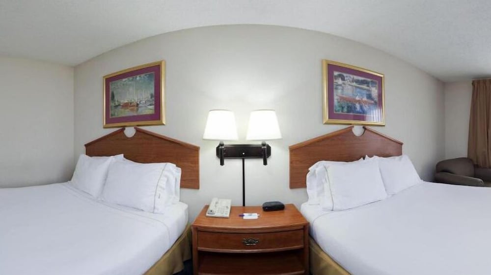 Holiday Inn Express Hotel And Suites Vinita 36/63