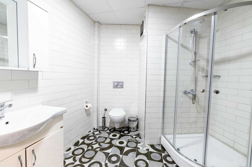 Royal Luxury Hotels & Suites 44/44