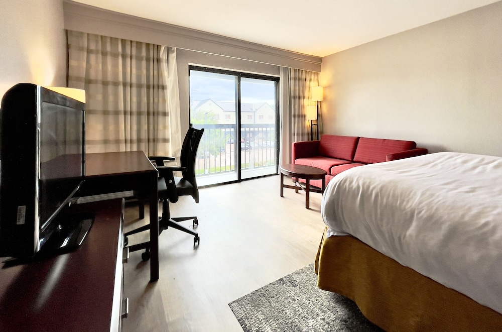 Best Western Plus Fort Worth North 12/34