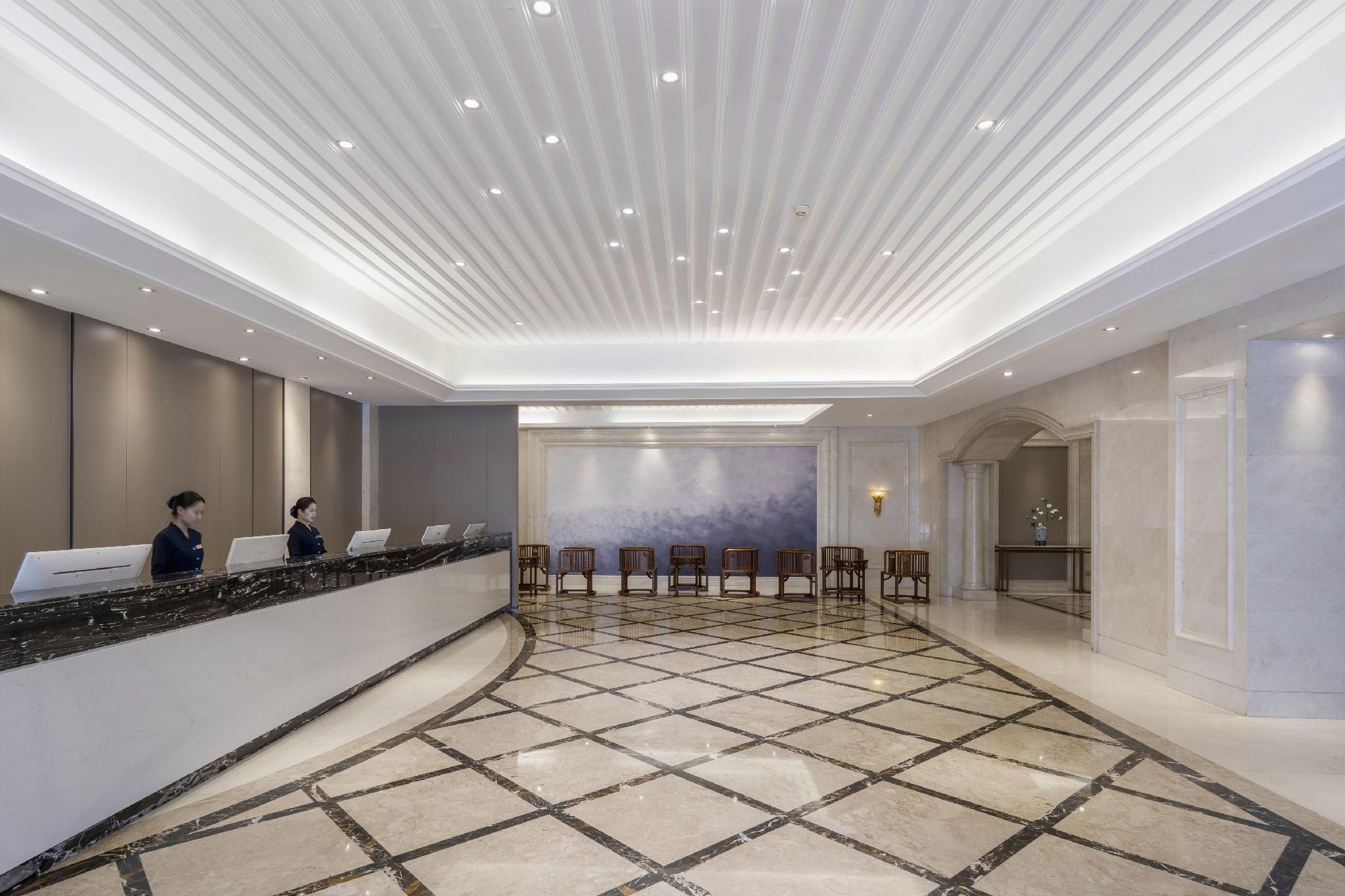 Borrman Hotel (Guilin Liangjiang Sihu, Xiangshan Park) 9/37