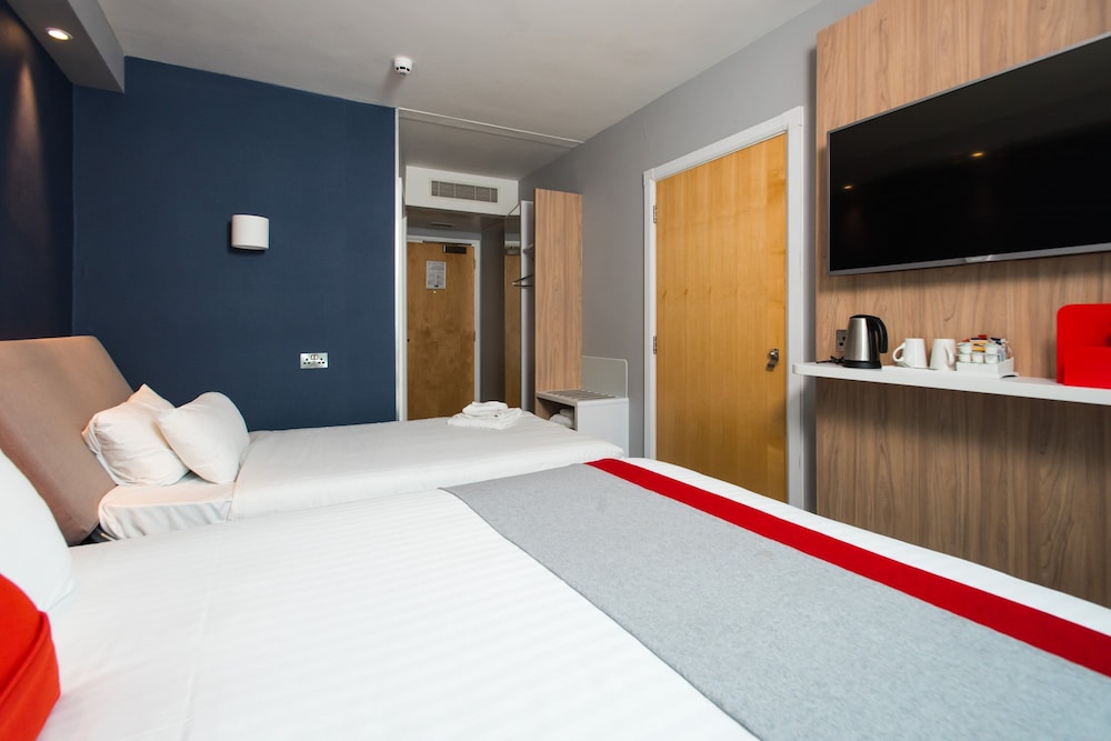 Holiday Inn Express Leeds City Centre Armouries 20/60