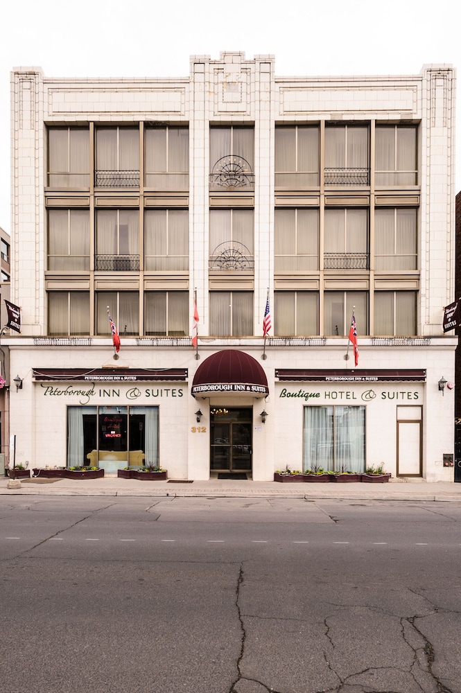 Peterborough Inn & Suites Hotel 5/64