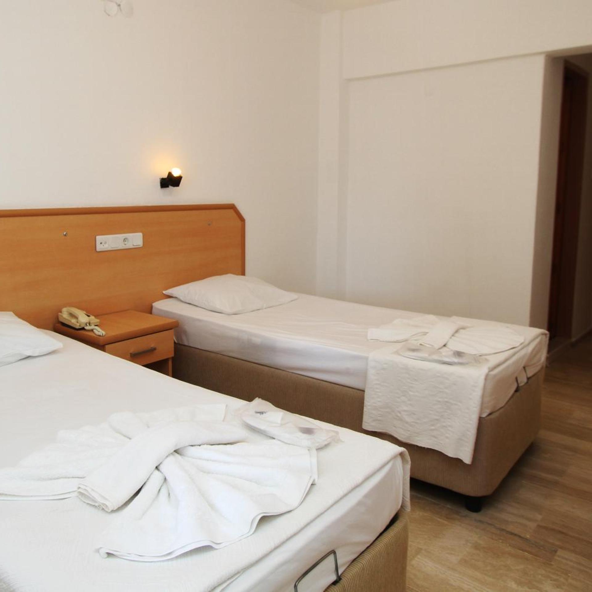 Goren Hotel 11/33
