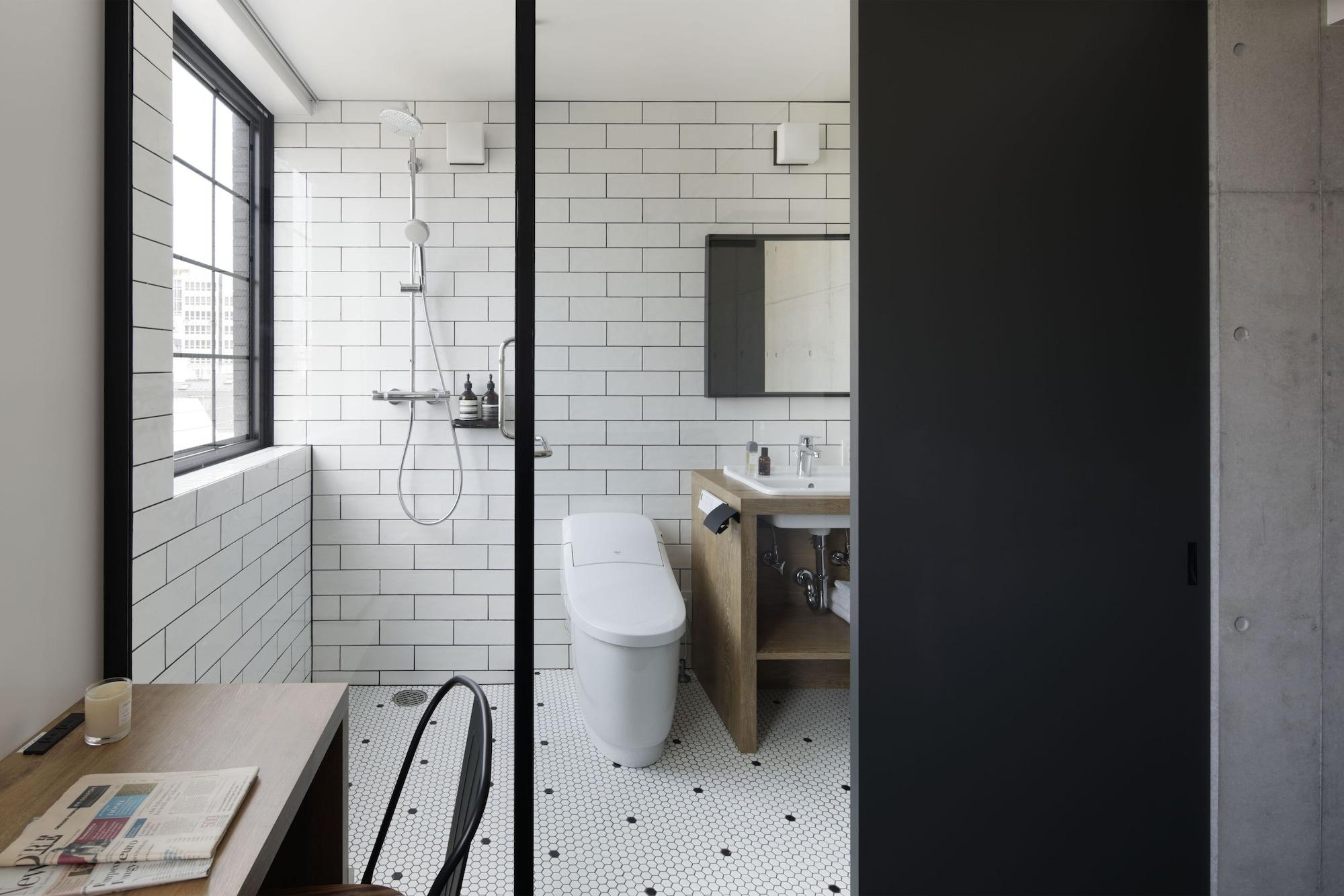 Cen Diversity Hotel Cafe 35/37