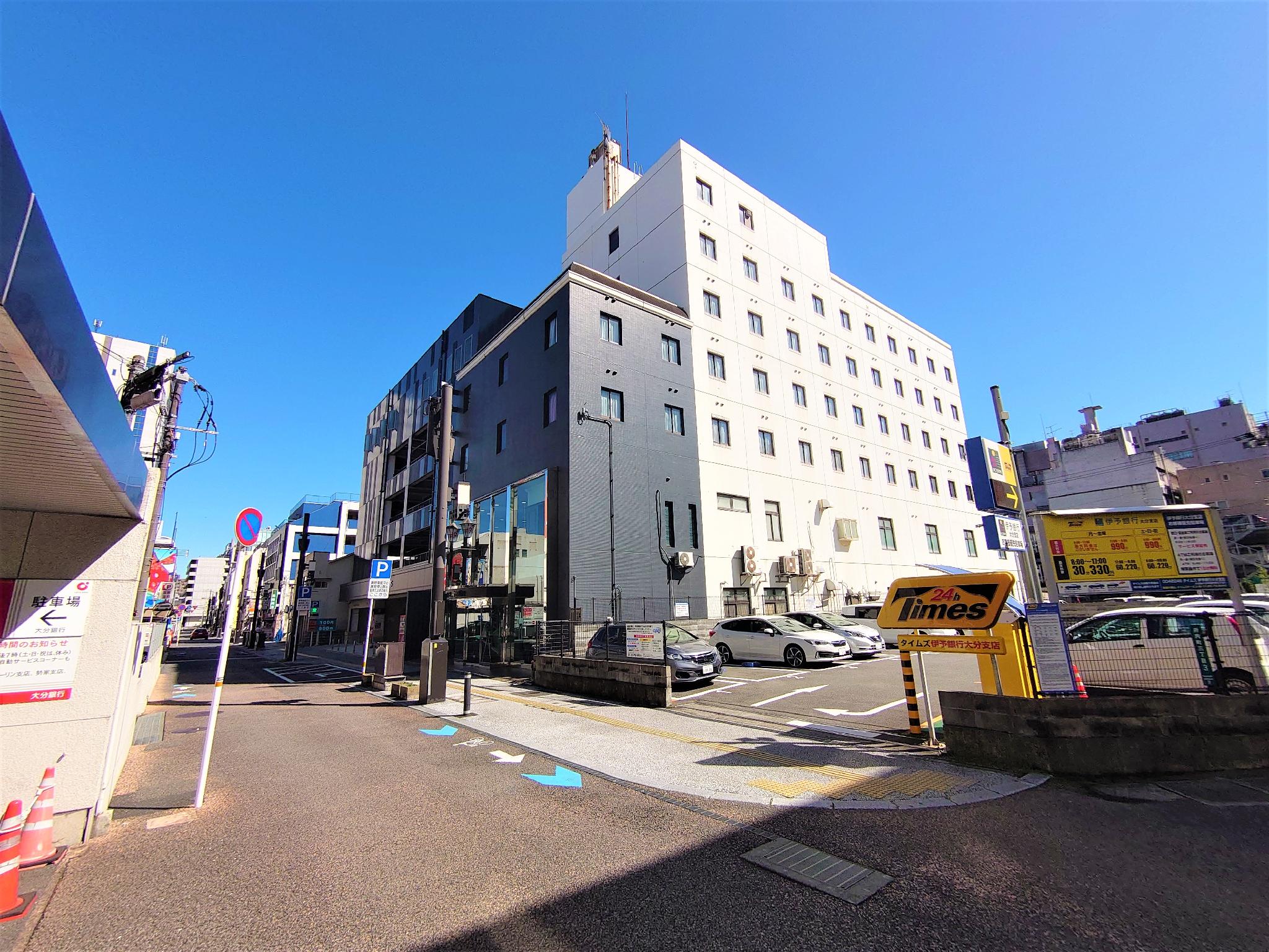 Renovated, Semi Room, Large Single Bed