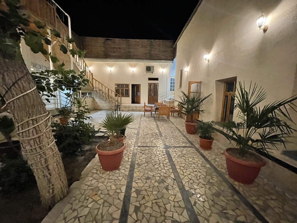 Hotel Old Bukhara 24/50
