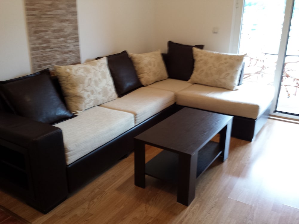Apartments Lazarevic 32/50