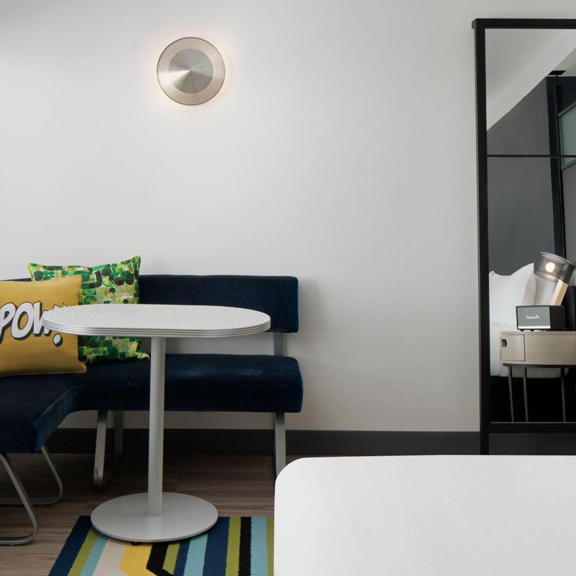 Aloft, Guest Room, King Bed
