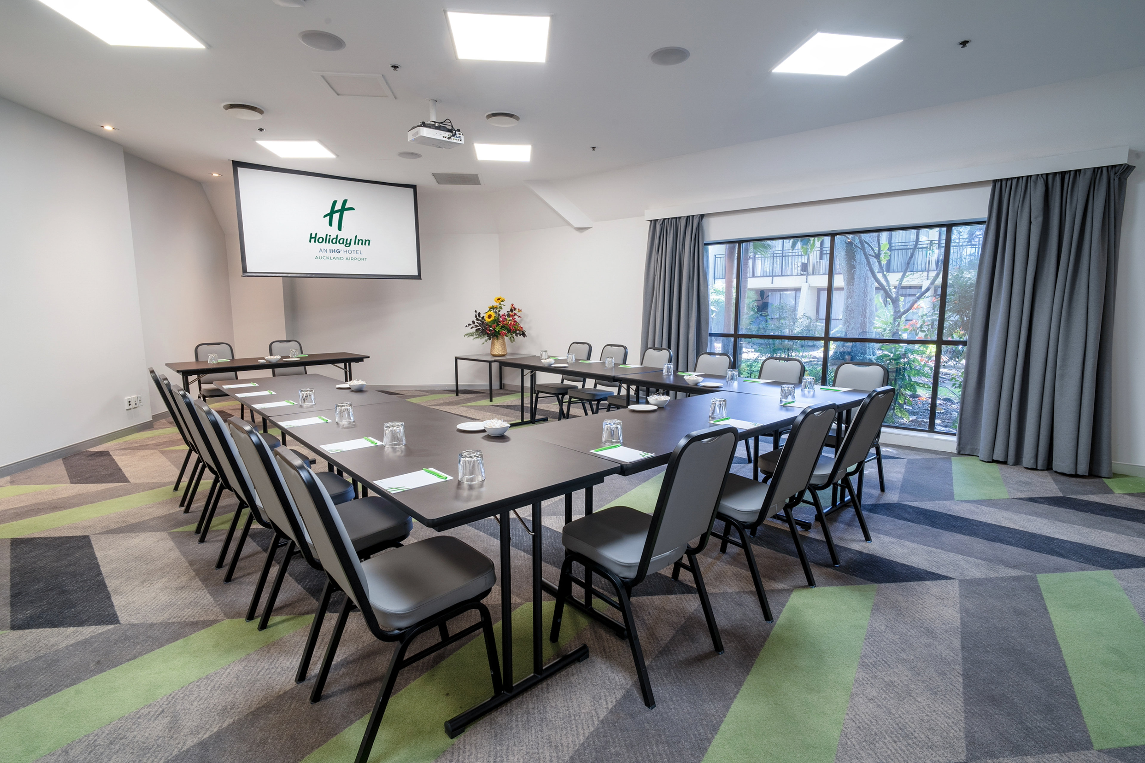 Holiday Inn Auckland Airport 68/78