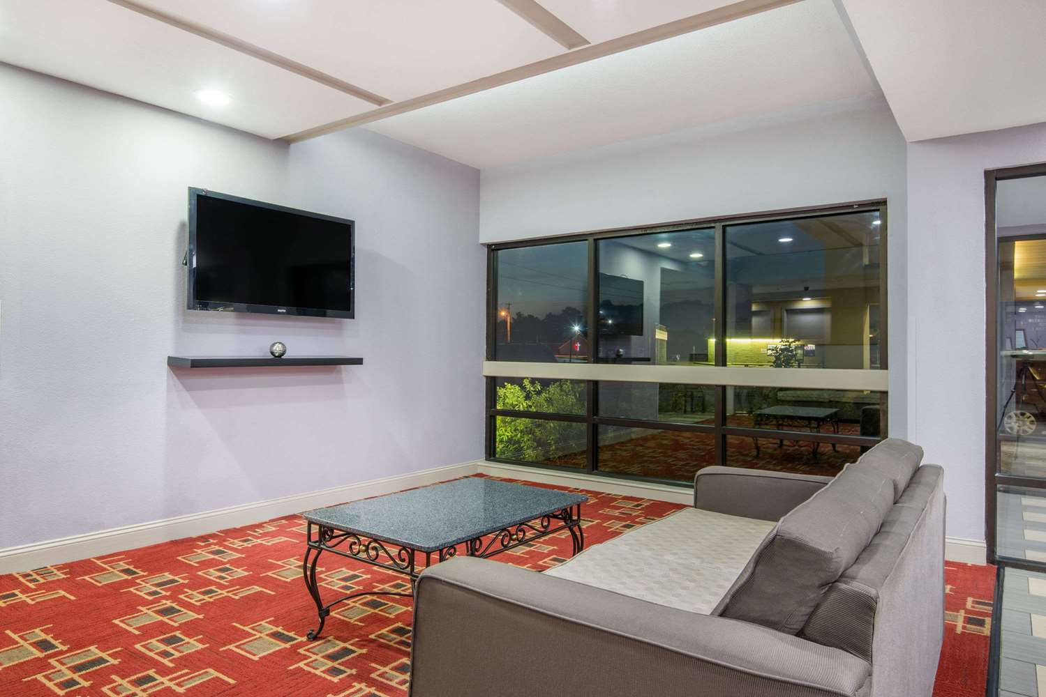Super 8 by Wyndham Wichita South 11/15