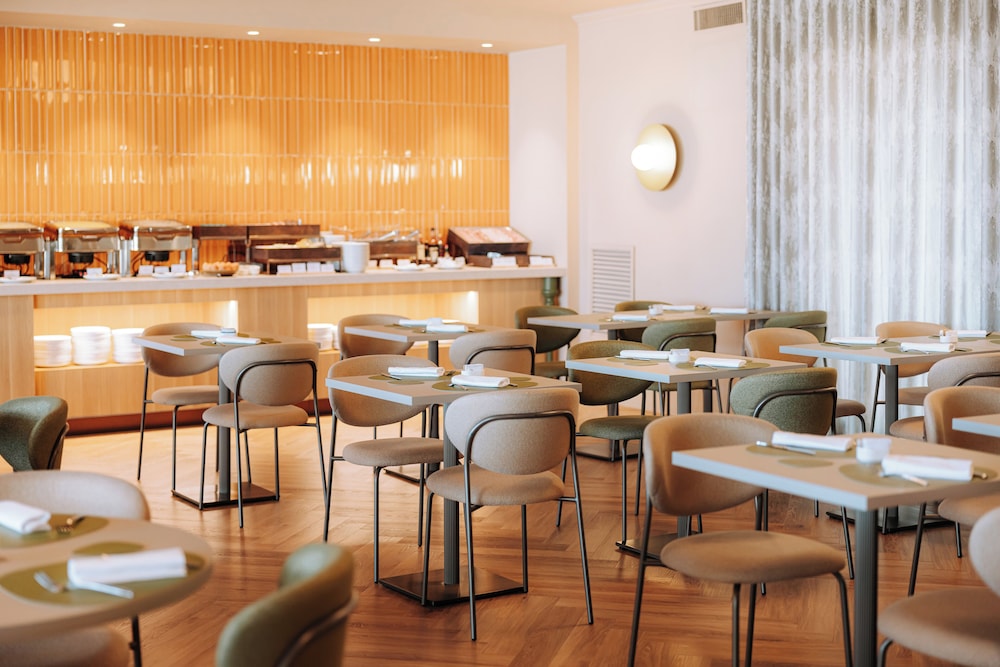 Movenpick Bari Hotel 35/50