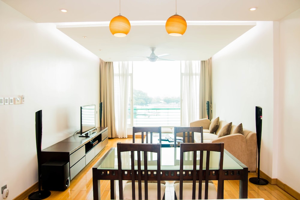 The Hanoi Club Hotel Lake Palais Residences 53/61