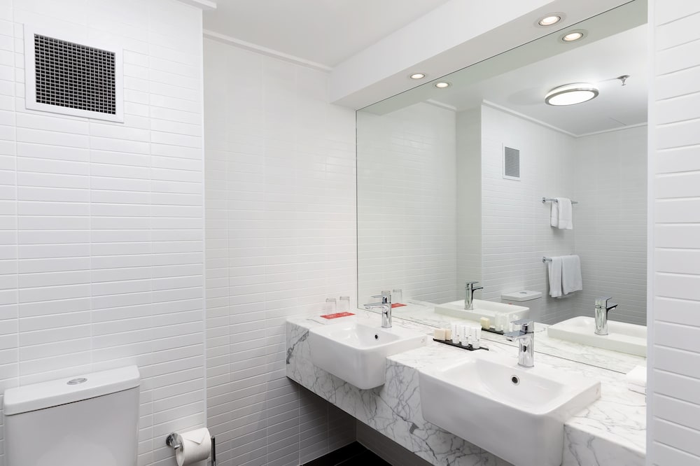 Rydges Canberra 13/59