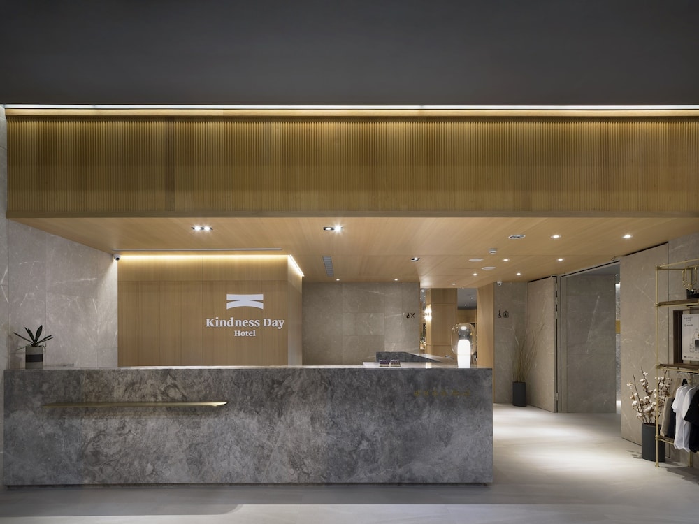 Kindness Day Hotel 6/55