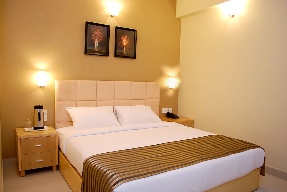 Sandalwood Hotel And Retreat 11/32