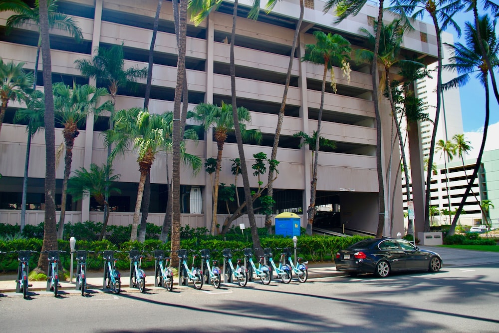 Royal Kuhio 40/50