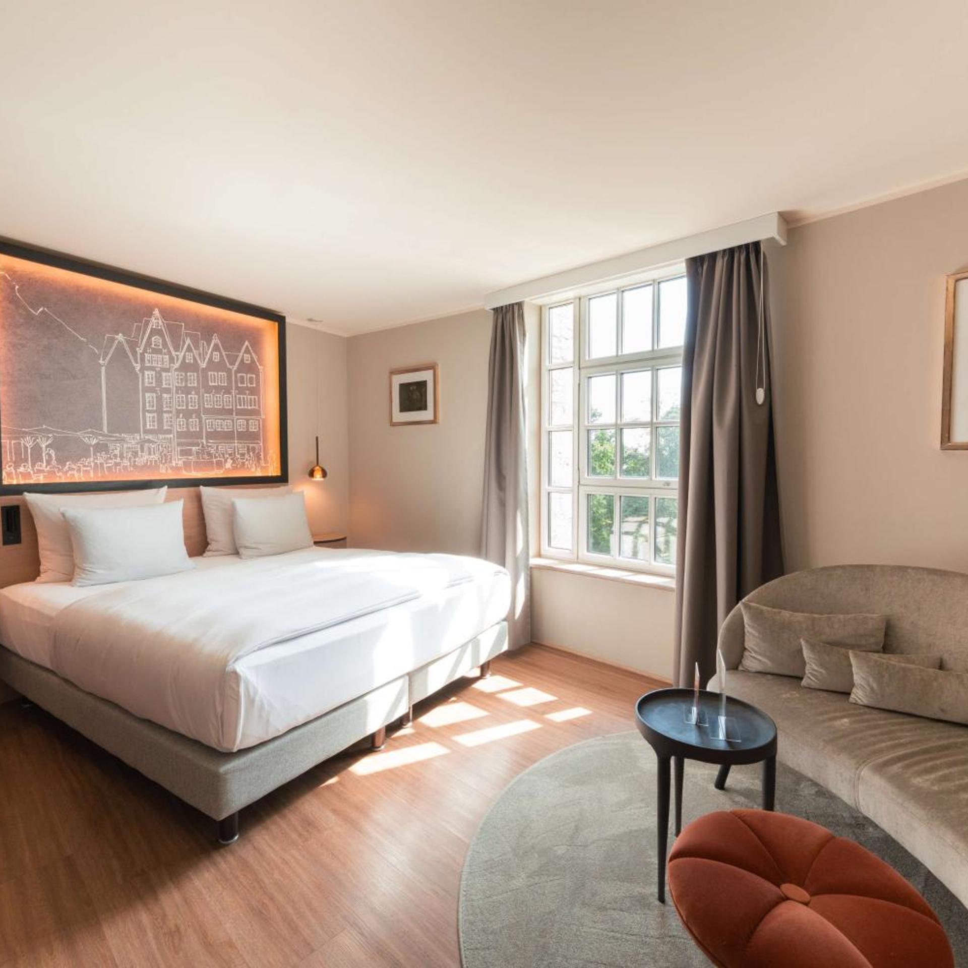 Room at HOTEL WASSERTURM COLOGNE CURIO COLLECTION BY HILTON, COLOGNE - KOELN