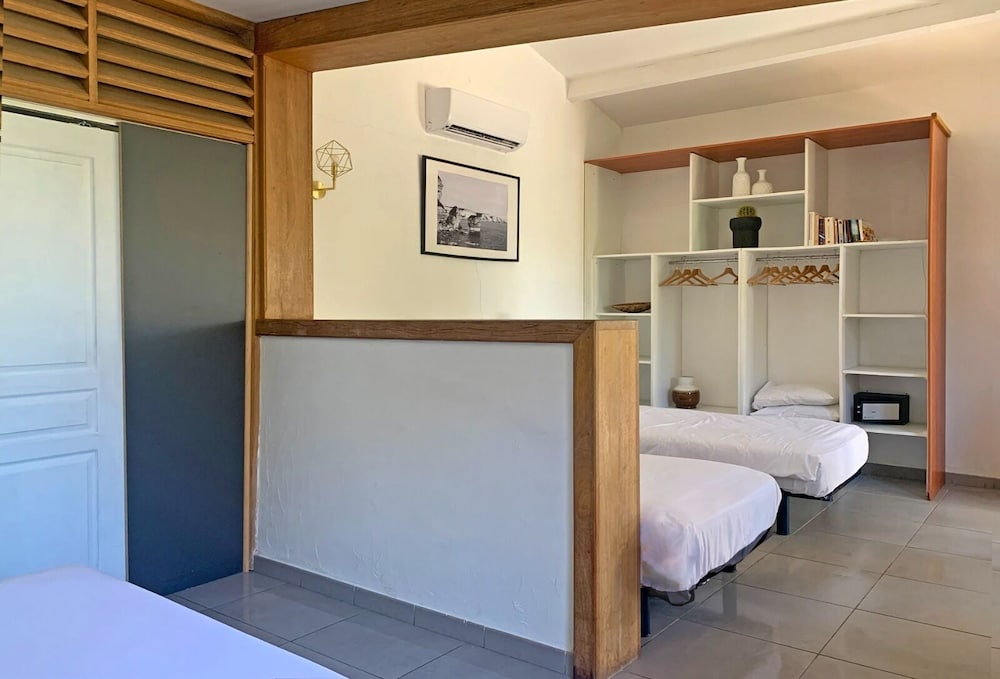 Hotel Maora Village 8/48
