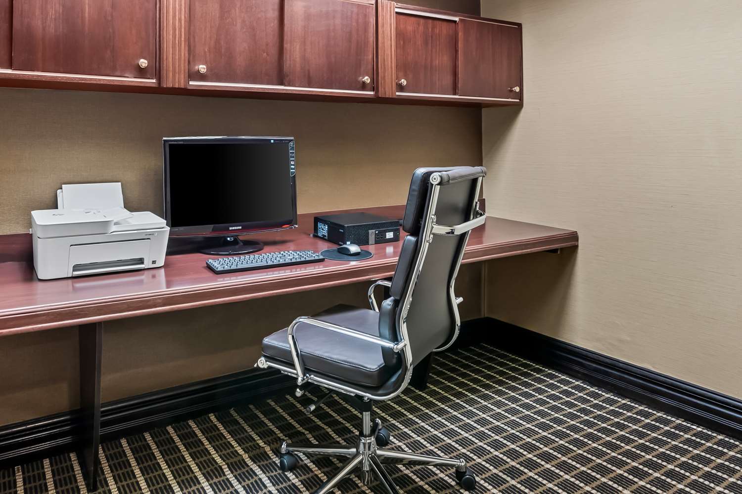 Comfort Inn & Suites Somerset - New Brunswick 13/17