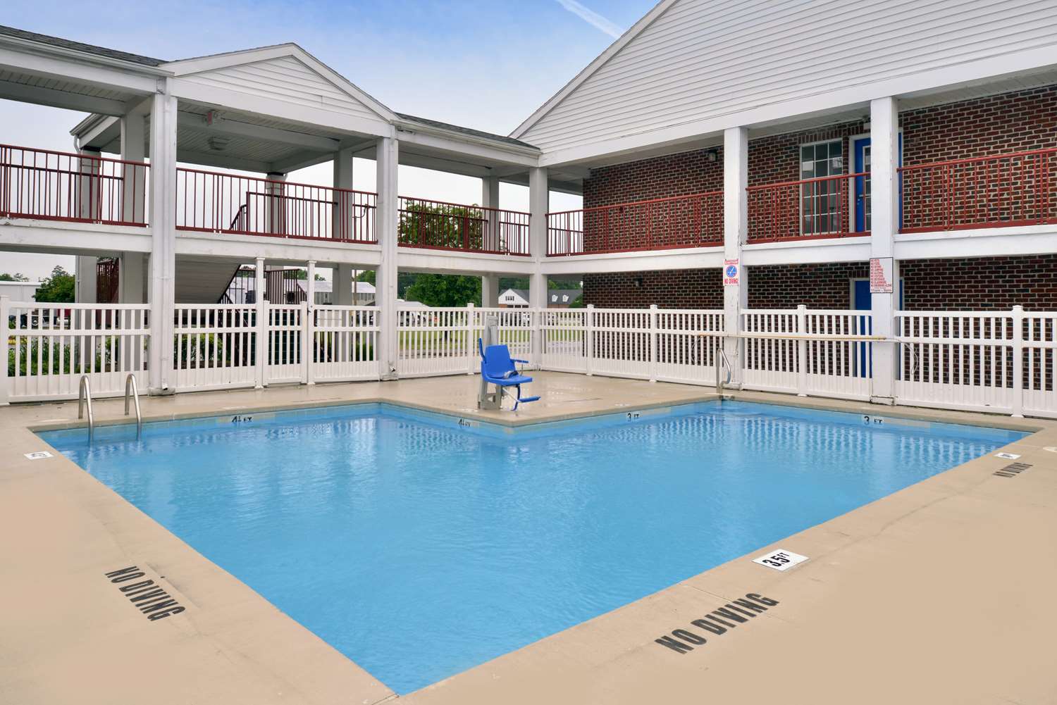 Americas Best Value Inn Edenton 4/36