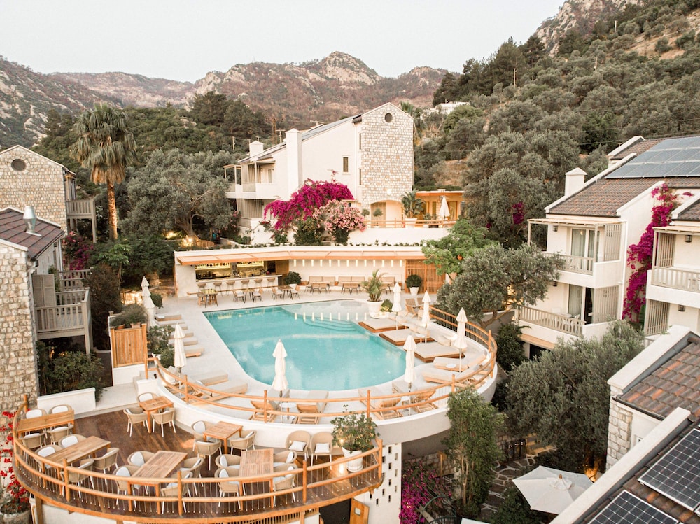 Pilos Suites 39/50