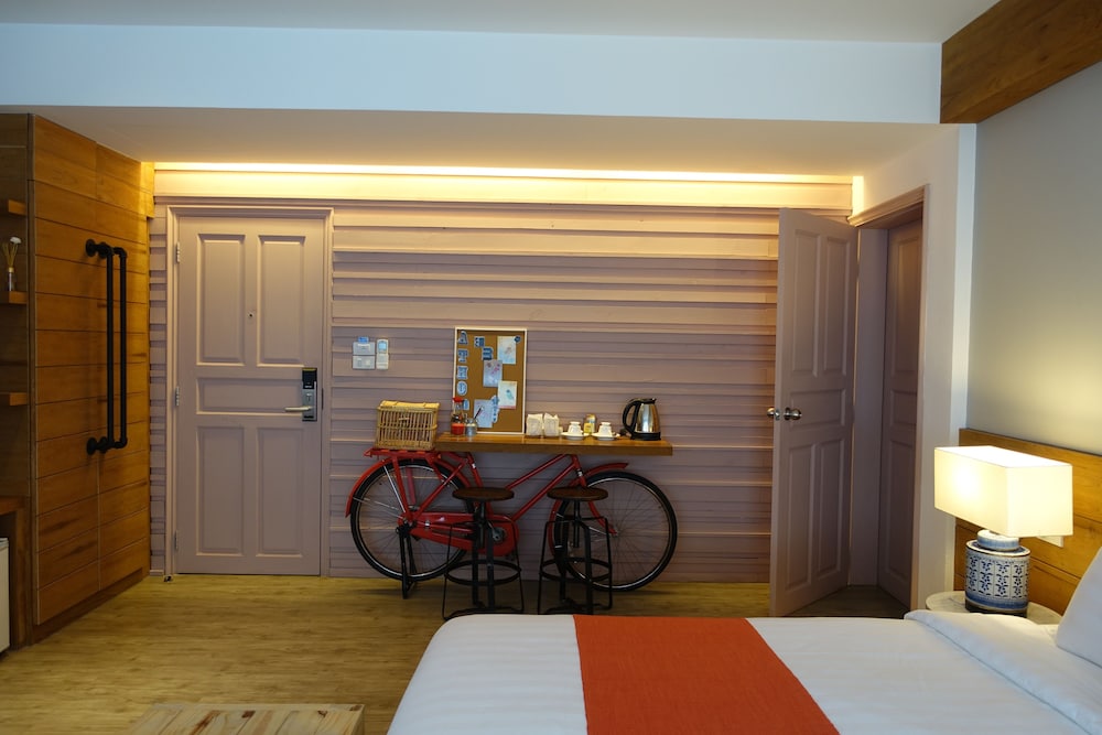 Nandha Hotel 65/71