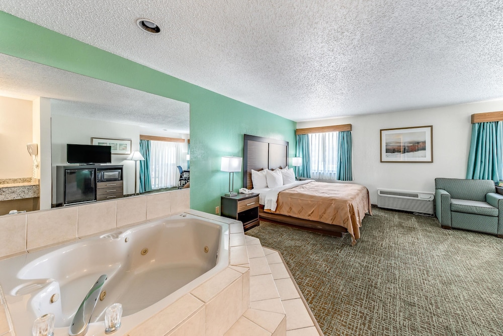 QUALITY INN ALLEN - PLANO EAST 10/37