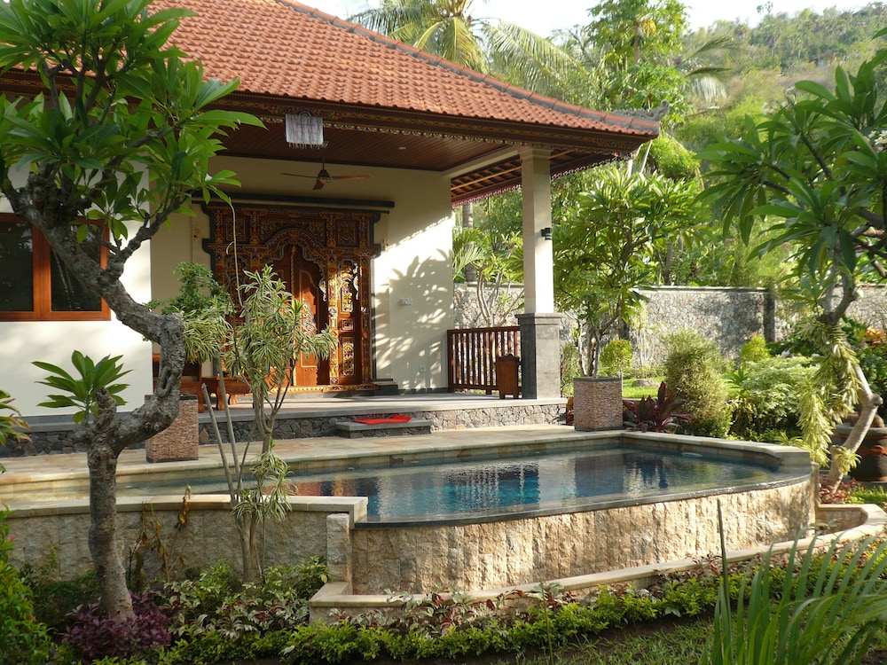 Di Abian Villas 4/21