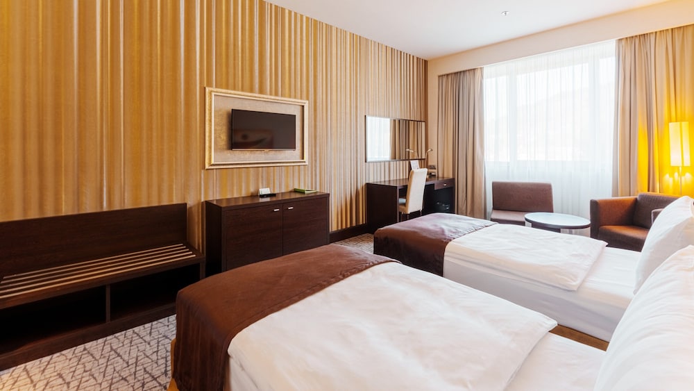 HOLIDAY INN ZILINA 20/78