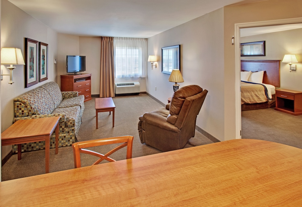 CANDLEWOOD SUITES WILLISTON 55/77