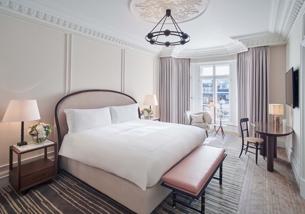 CLARIDGES HOTEL 25/73