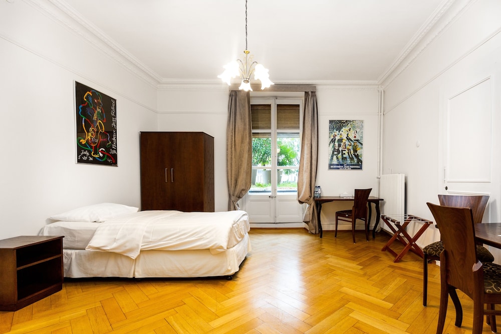 J5 Hotels Helvetie Montreux 15/27