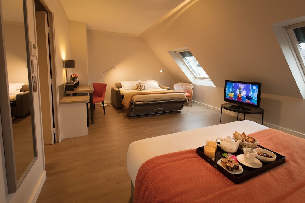 Hotel Montbriand Antony 11/44