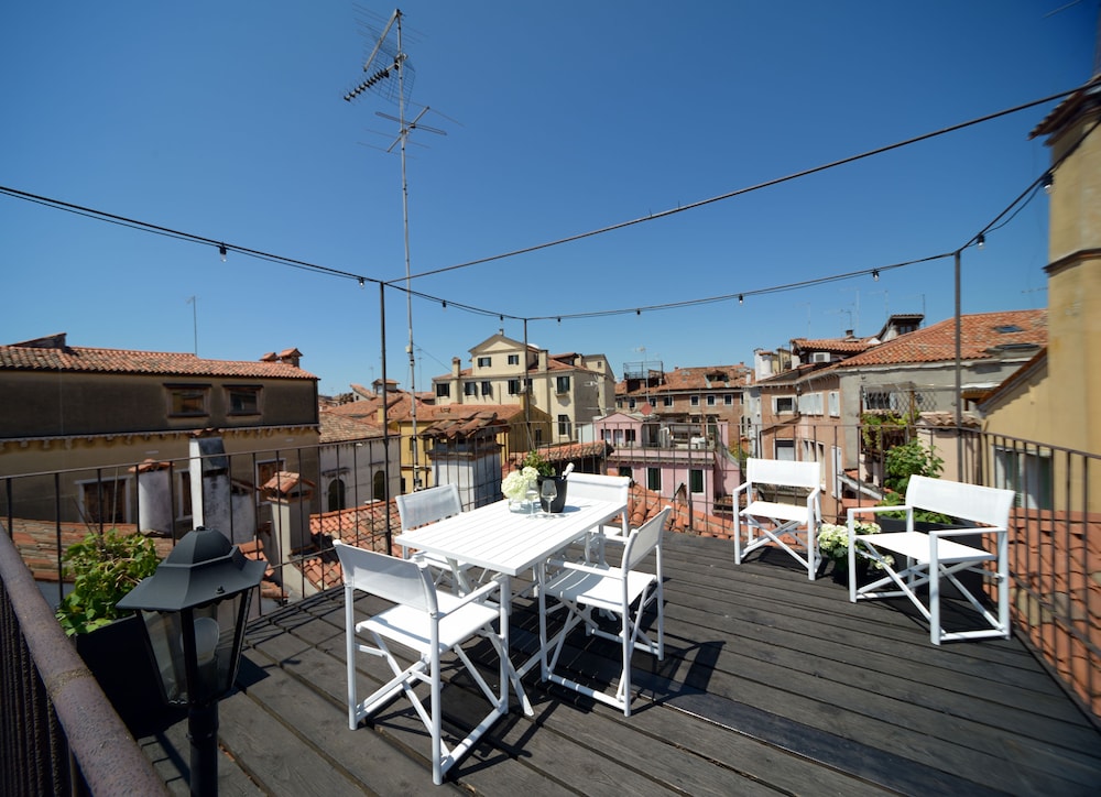 Residence La Fenice 34/50