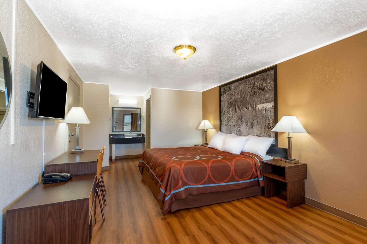 Super 8 by Wyndham Evanston 12/36