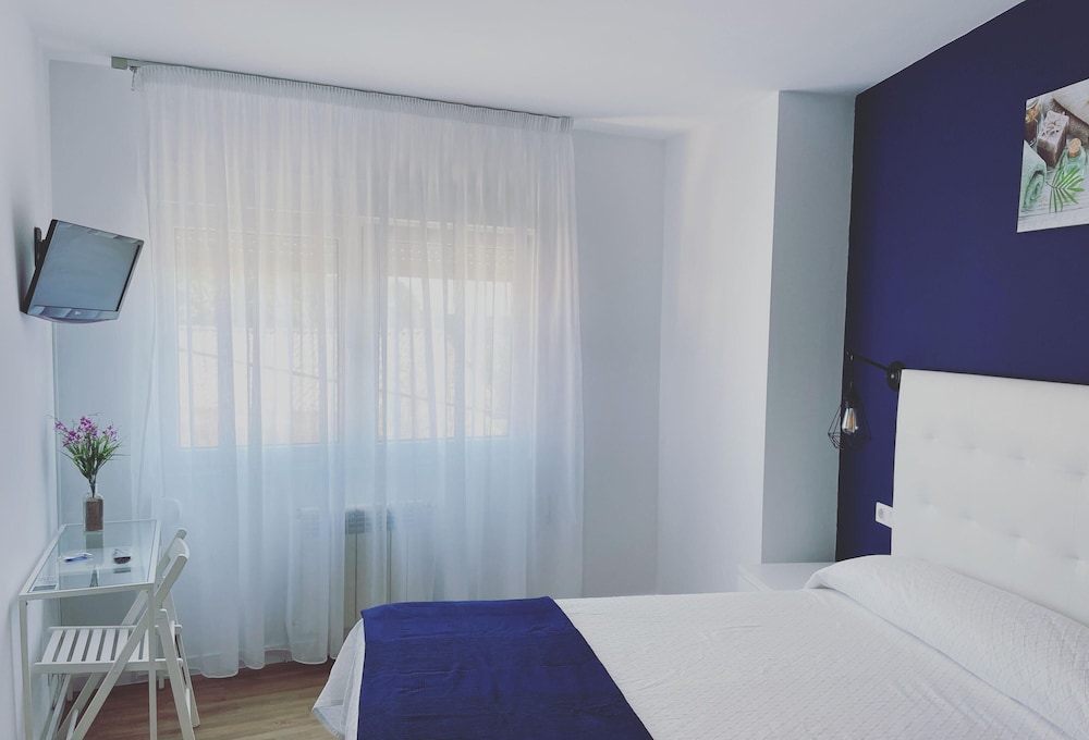 Pension Playa De Sardineiro 6/30