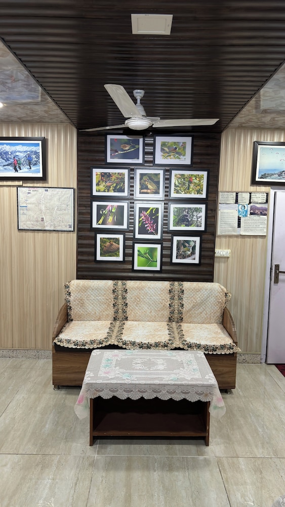 Hotel Ekant Lodge 7/50