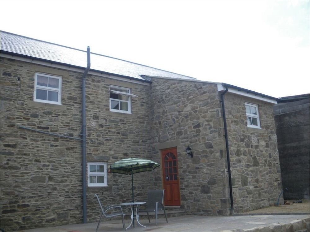 Hamsteels Hall 2/22