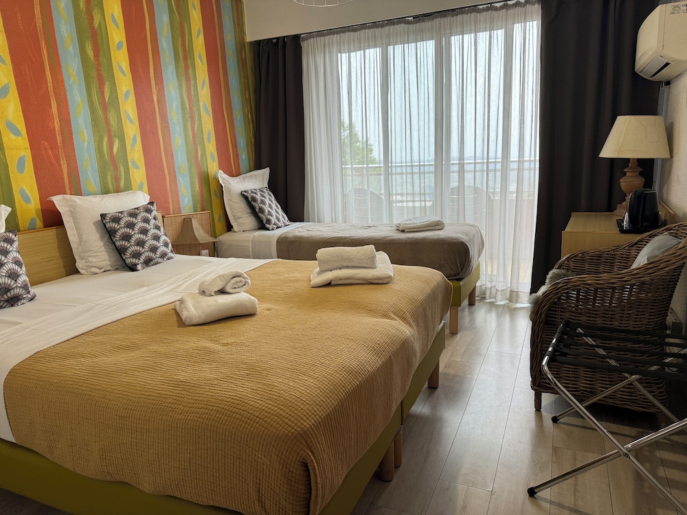 Hotel Panorama 6/26