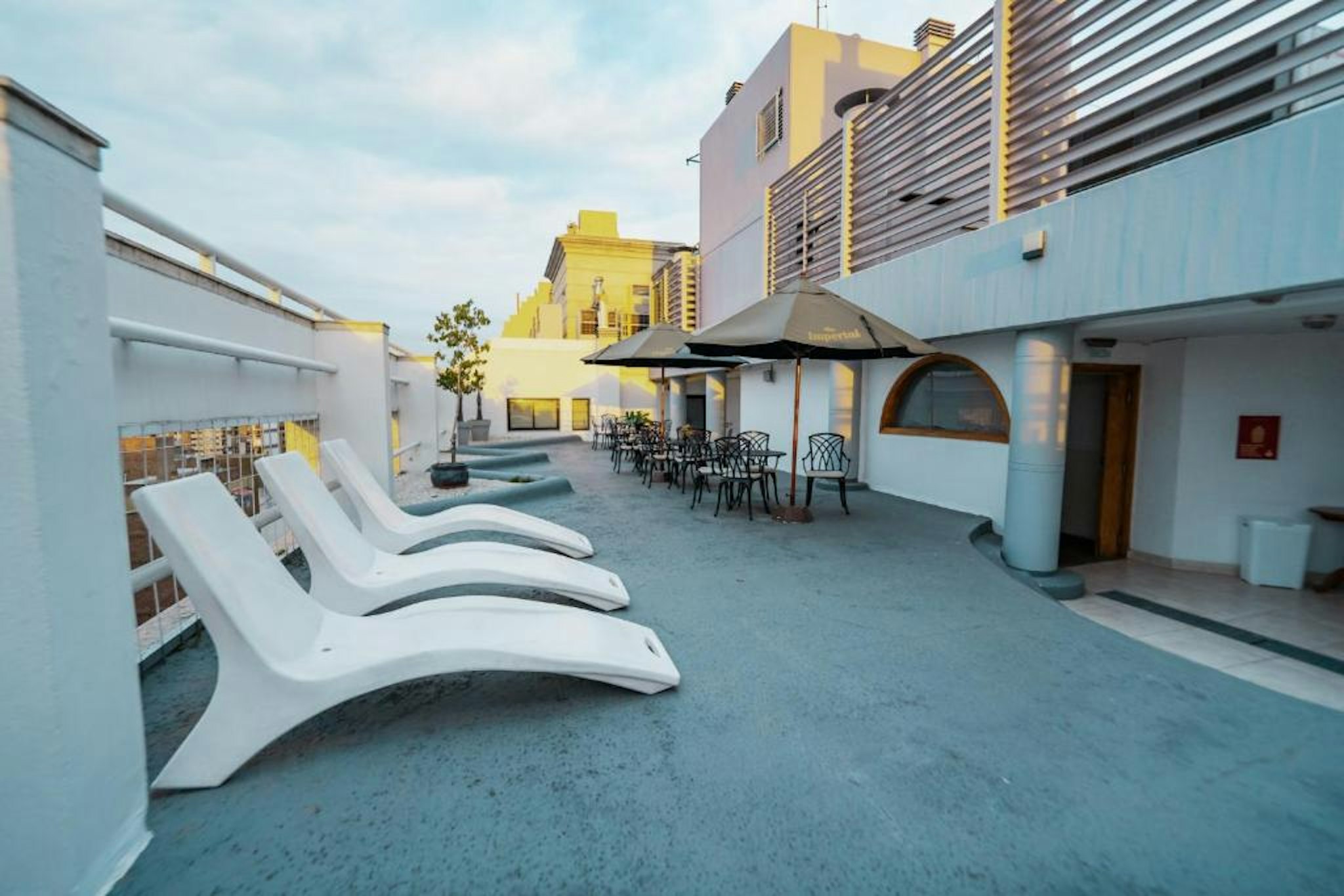 Amerian Cordoba Park Hotel 56/57