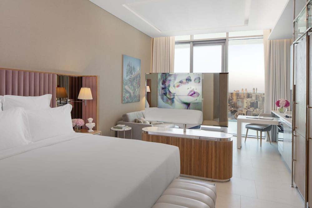 SLS Dubai Hotel and Residences 19/75