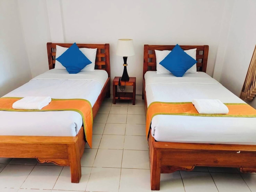 PECHMANEEKAN BEACH RESORT 24/71
