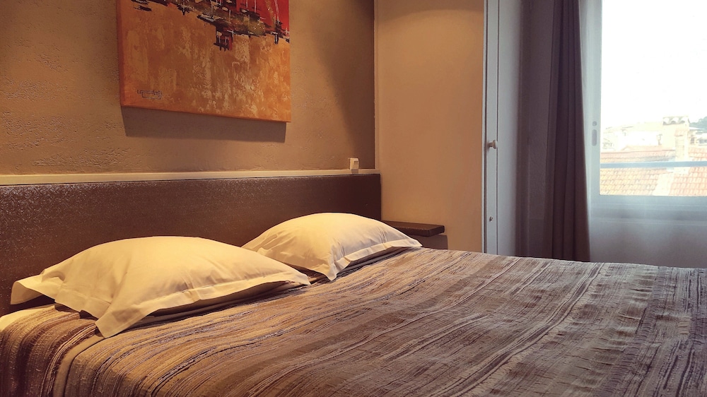 HOtel Le Chardon Bleu 23/43