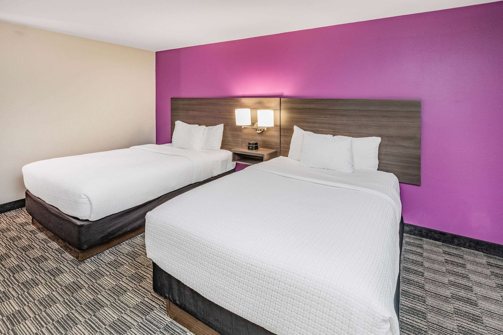 La Quinta Inn & Suites by Wyndham Houston Southwest 14/42