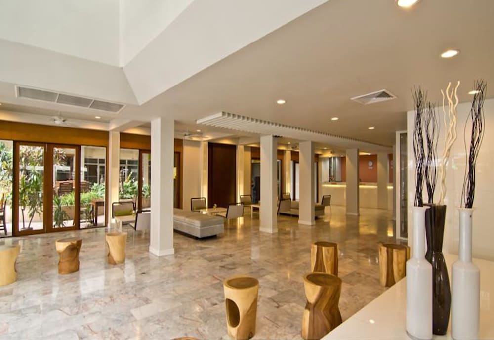 Sunshine Hotel and Residences 15/65